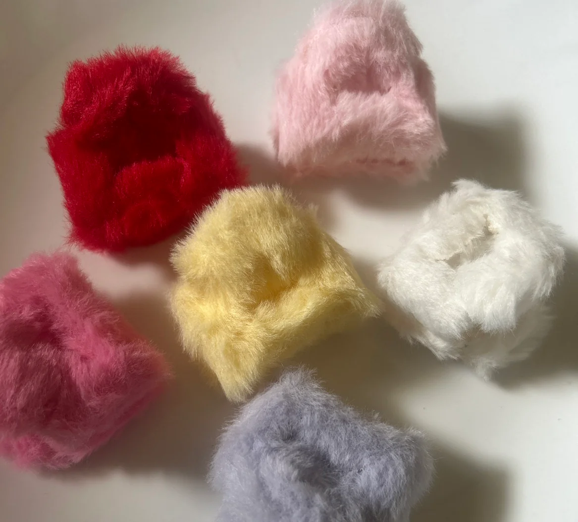 Small fur clips