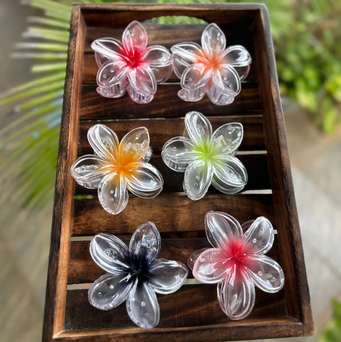 Glossy big flower claws 1