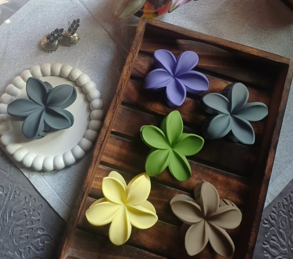 Flower claws big