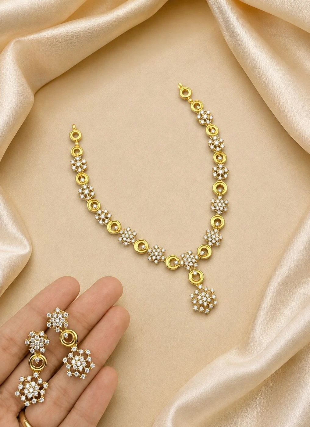 Diamond replica neclace