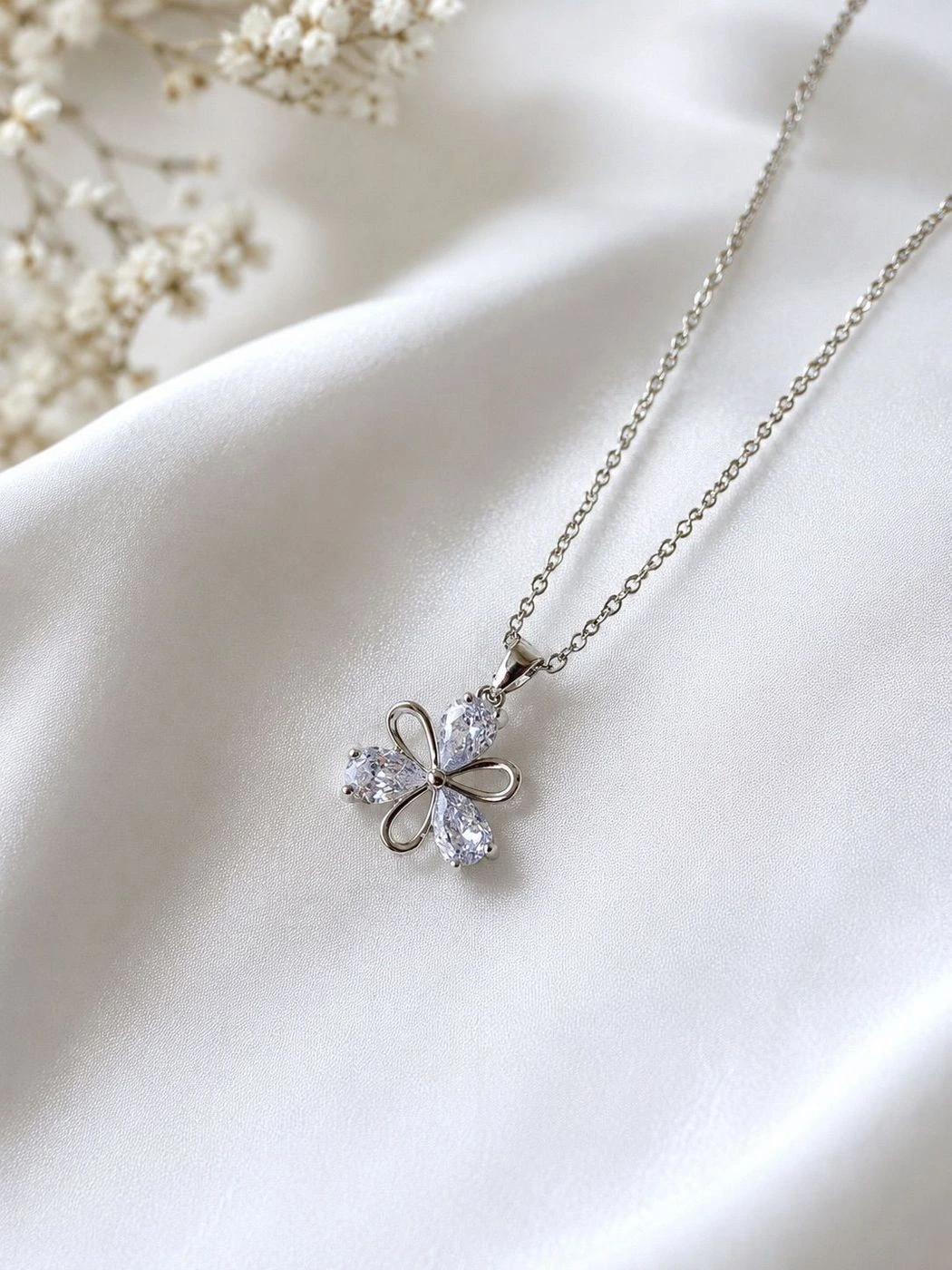Silver petal pendant chain