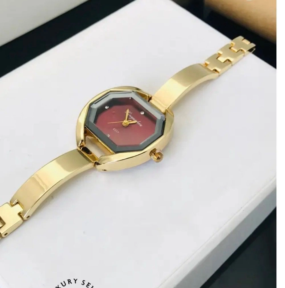 Hexagonal vintage watch 3