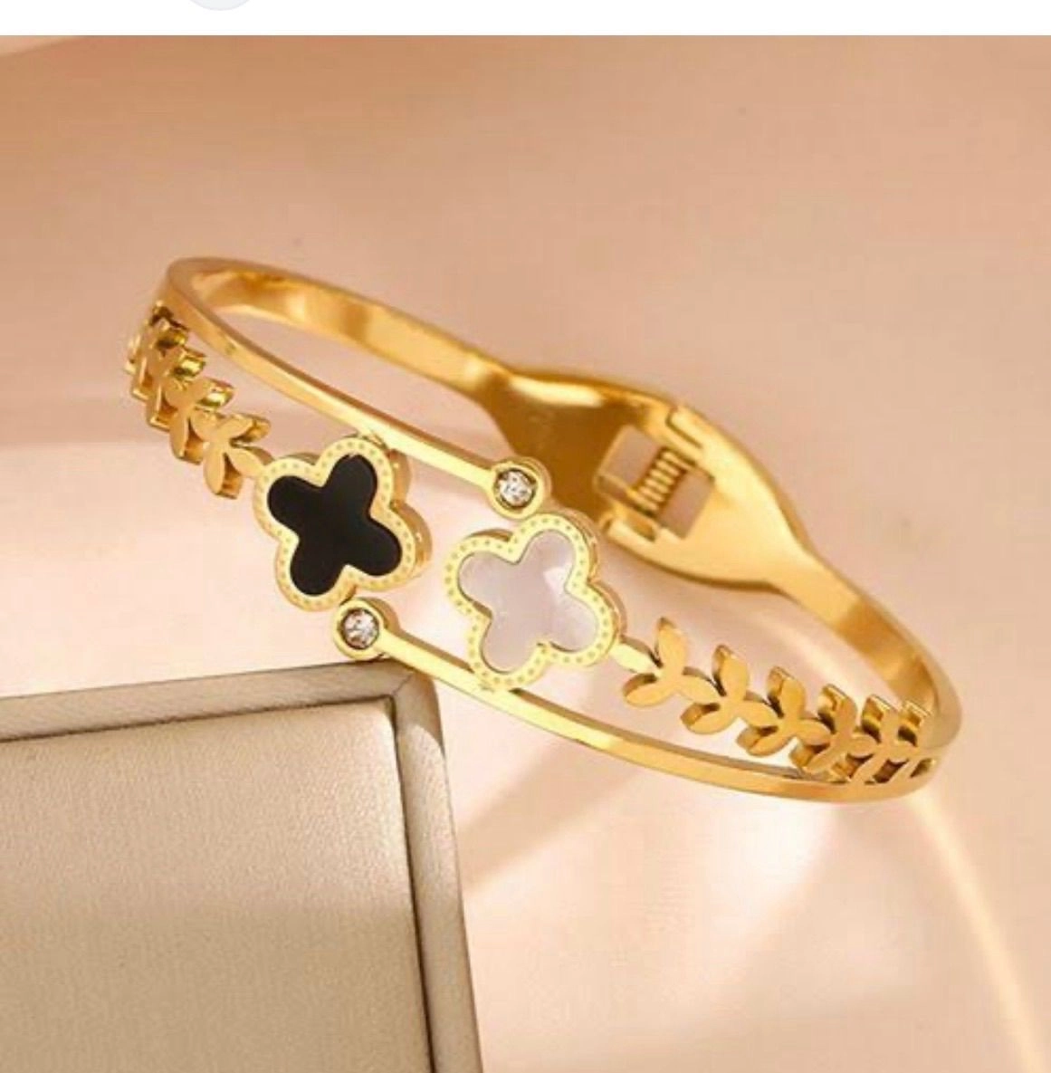 Clover kada