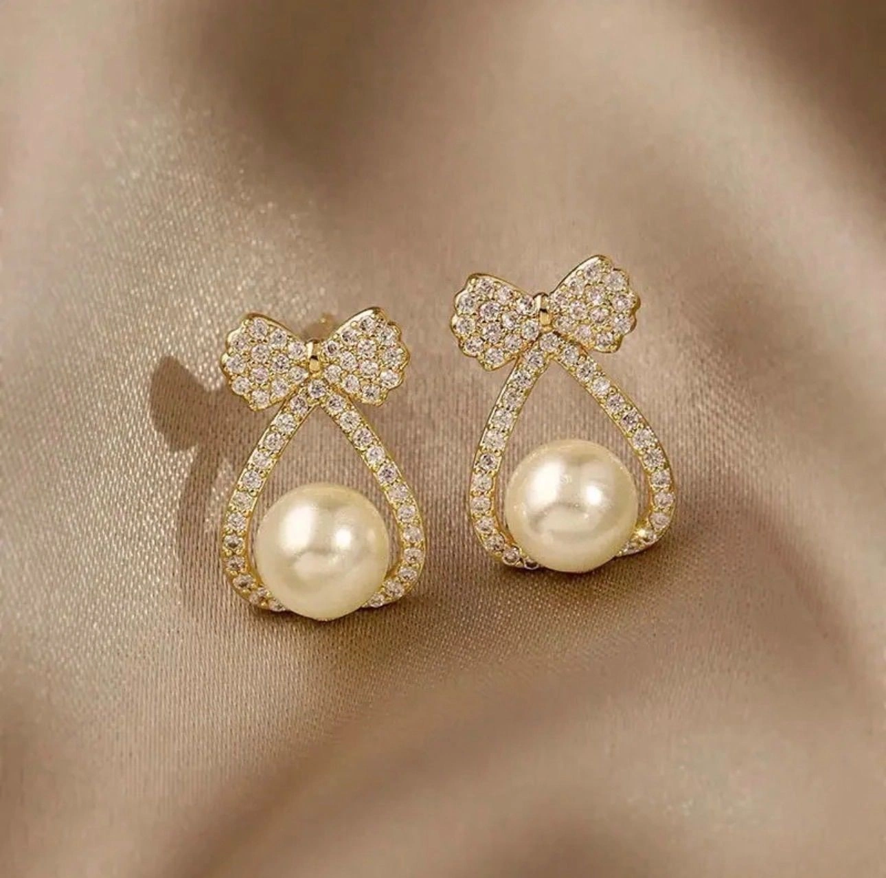 Pearl Belle Bowdrops Earrings