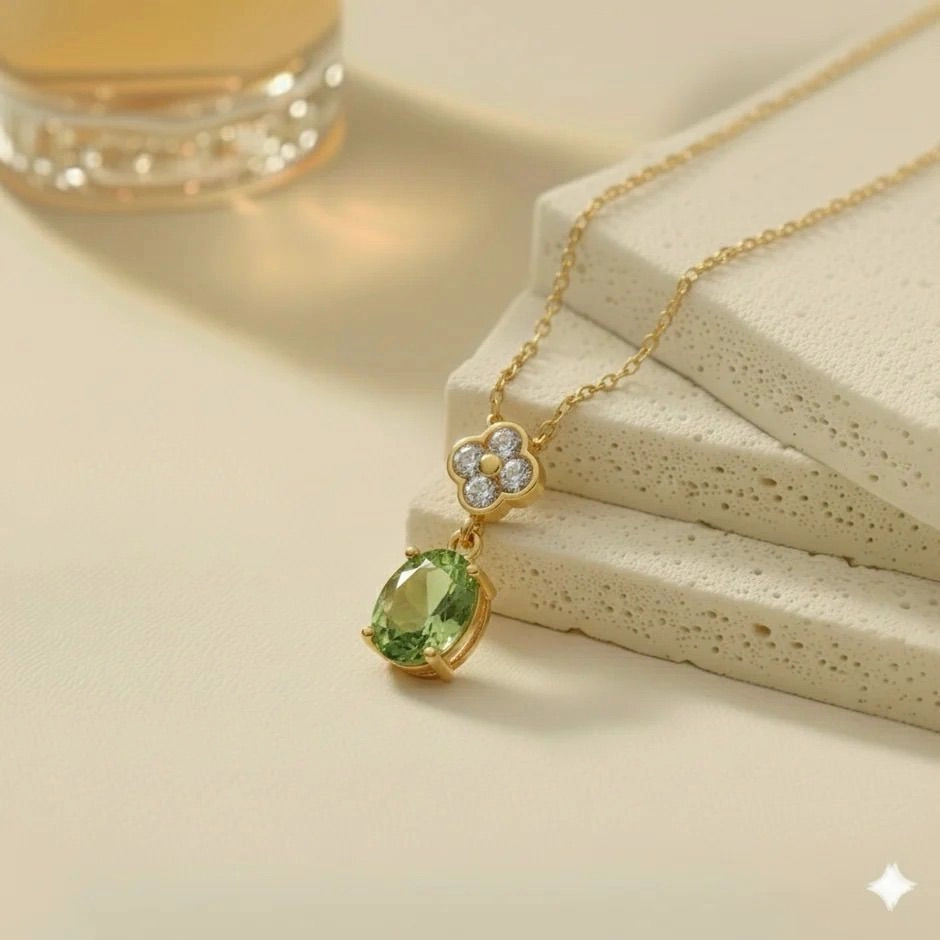 Floral Pendant Necklace