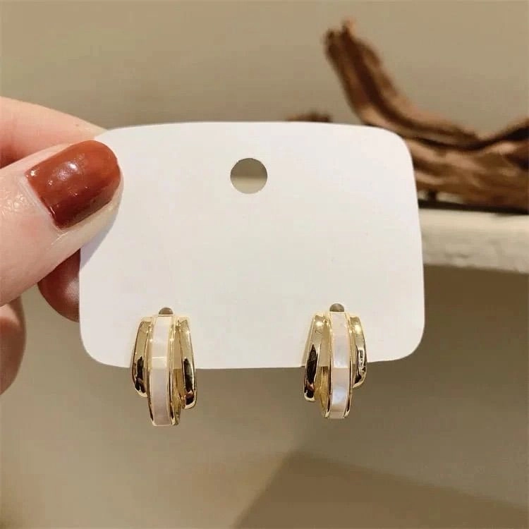 Ivory Edge Earrings