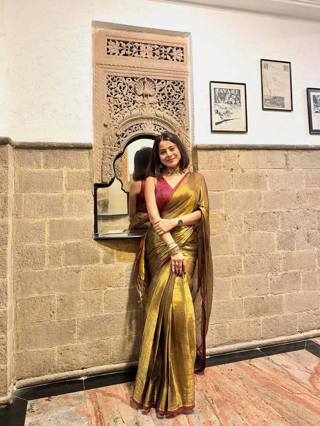 Red Boarder Golden Saree 5