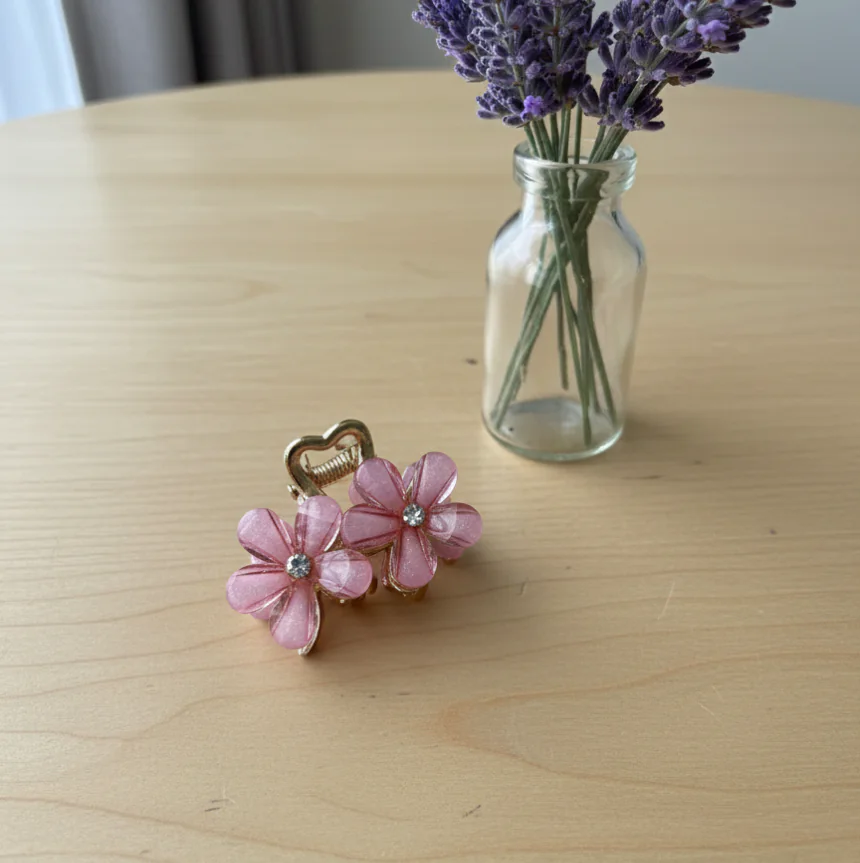 Floral Golden Metal Cluthes 3