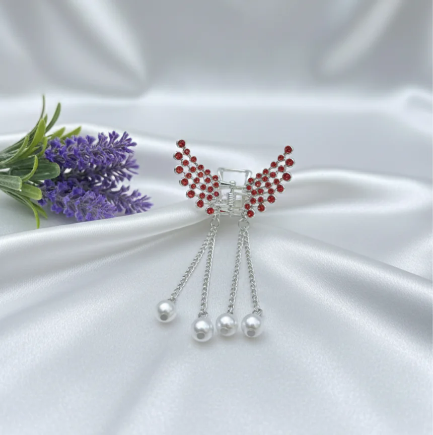 Butterfly metal cluthes