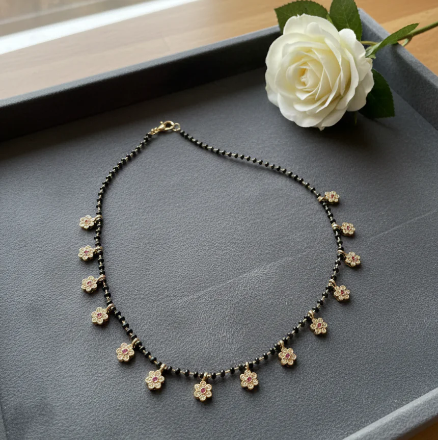 Flower charm Neklace 2