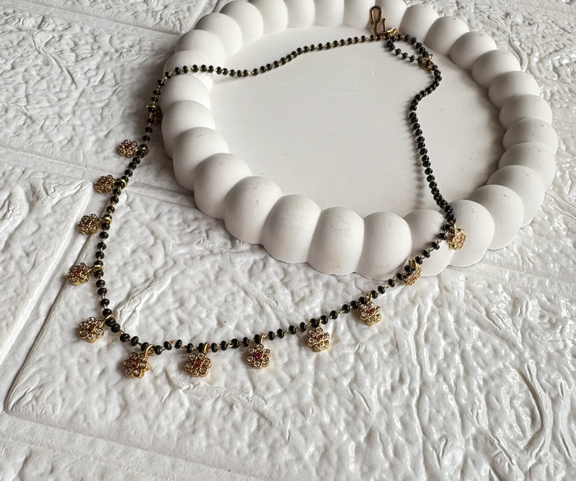 Flower charm Neklace 3