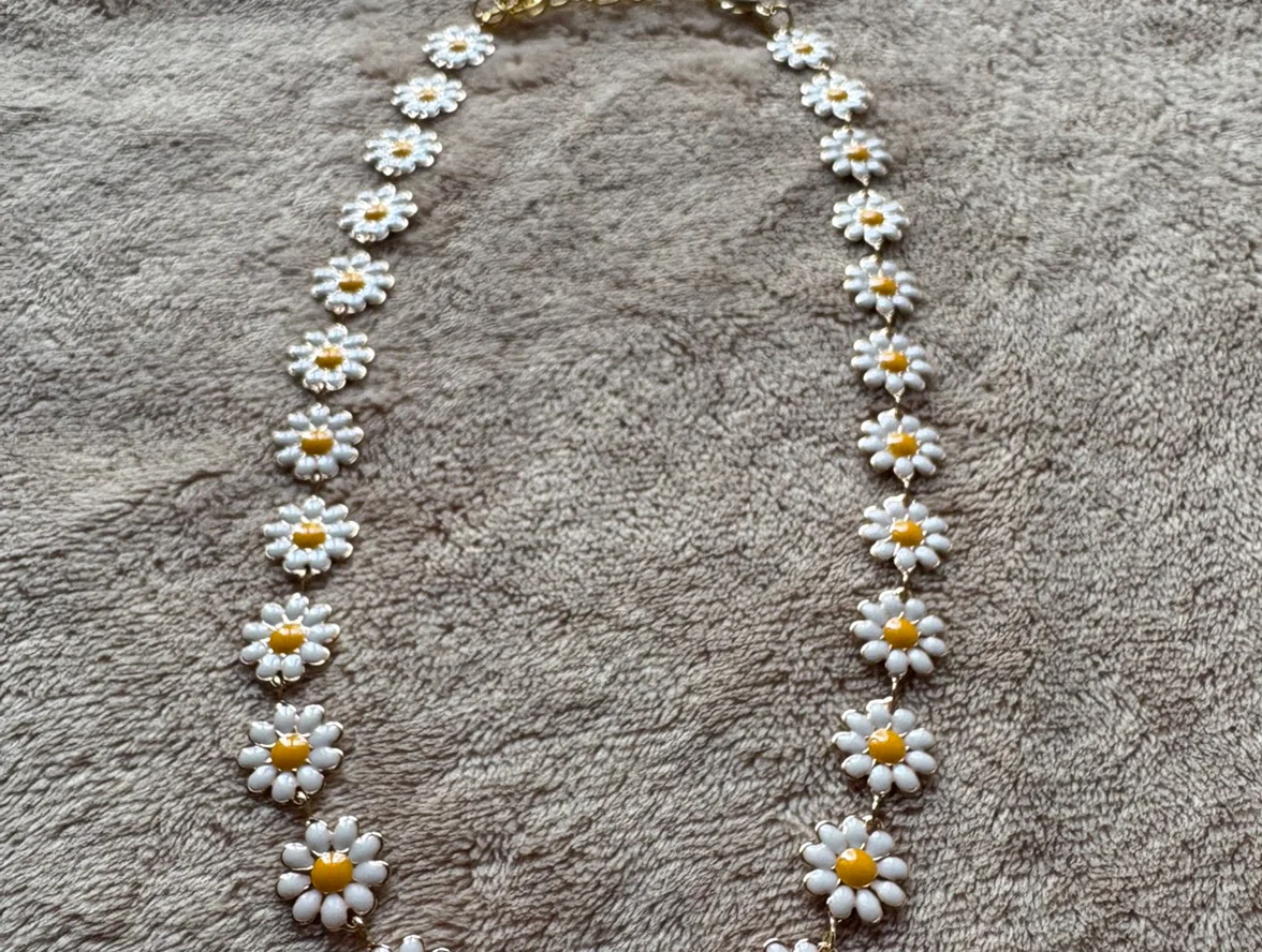 Flower chain 3