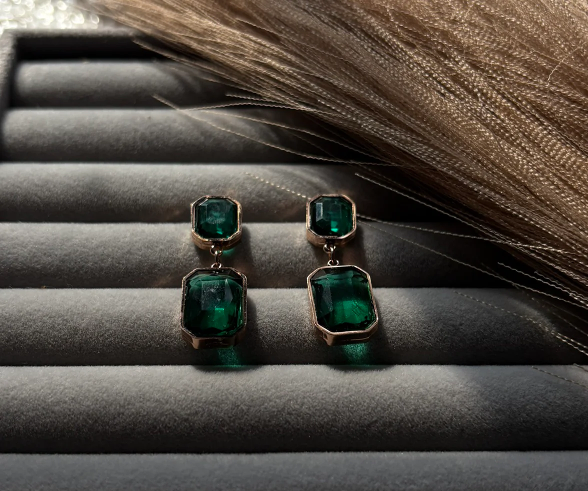Anti tarnish Green stone Earring