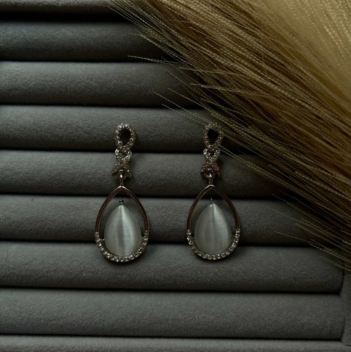 Monalisa stone Earring