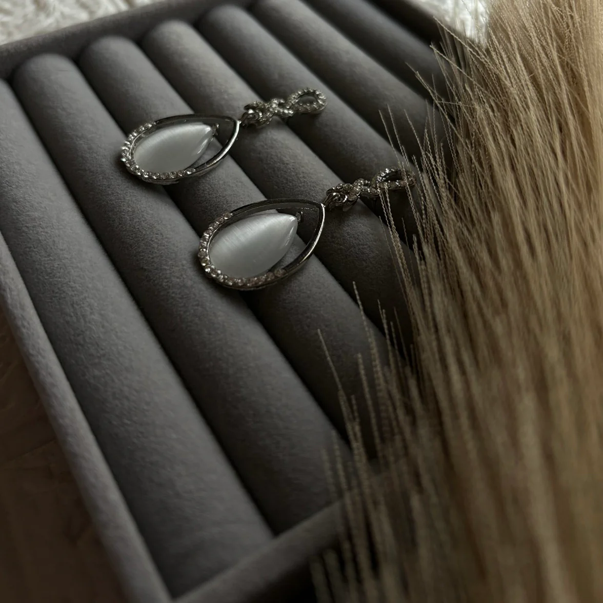 Monalisa stone Earring 2