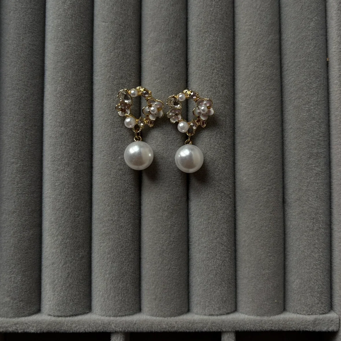 Pearl drop Earring 3