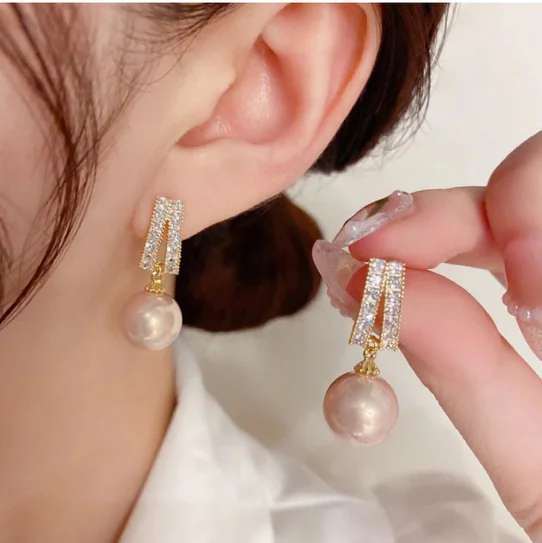 Pearl drop Earring 2
