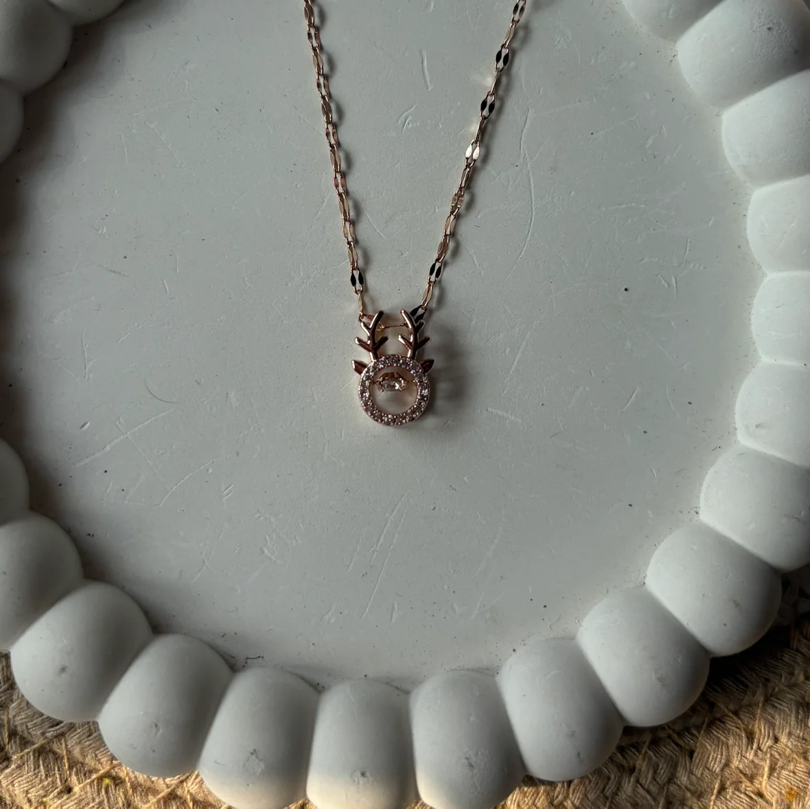 Anti tarnish Dancing pendant chain 2