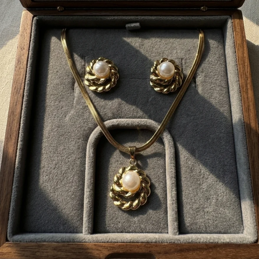 Anti tarnish Neklace & Earring 2