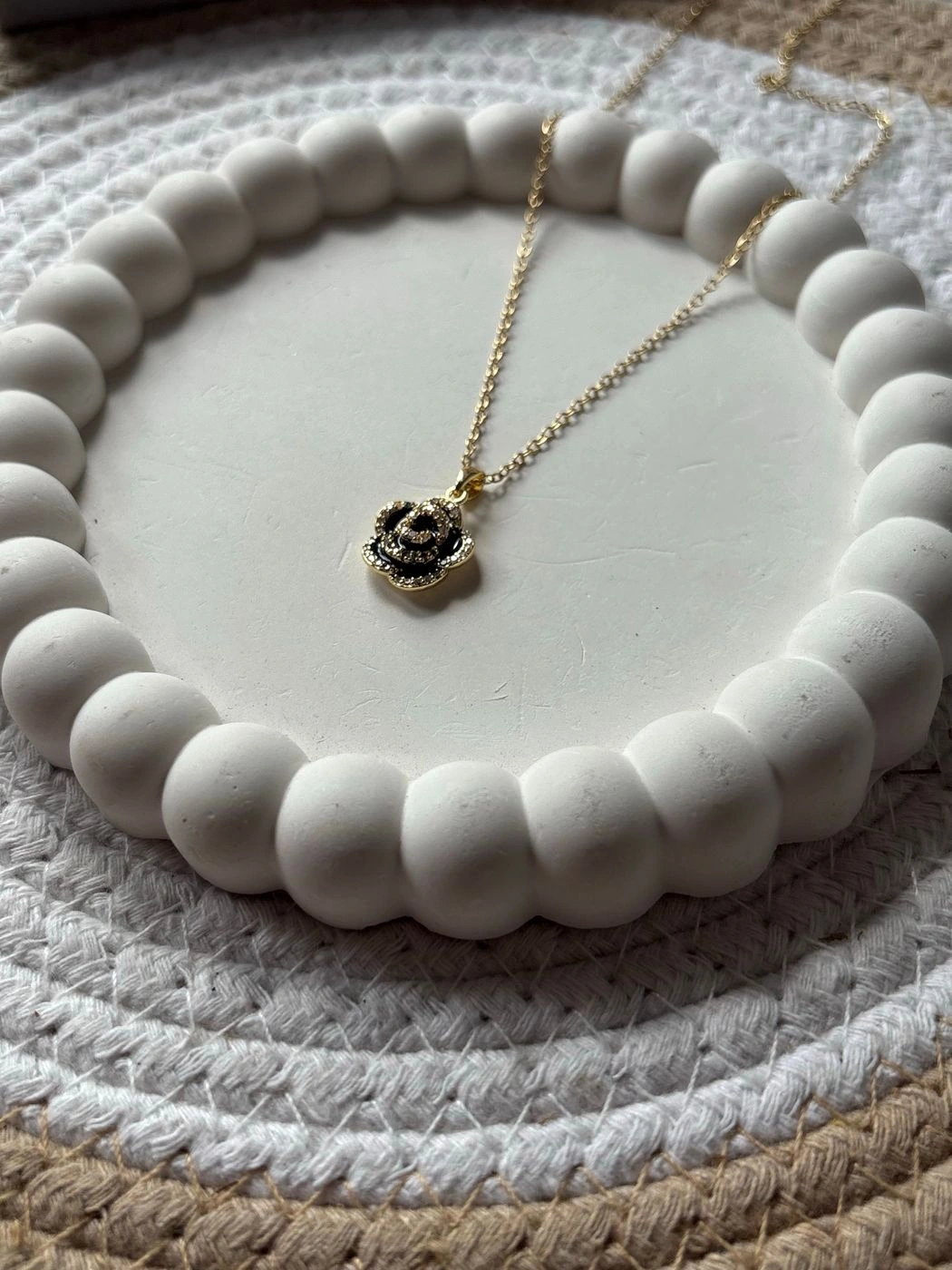 Flower pendant chain 3