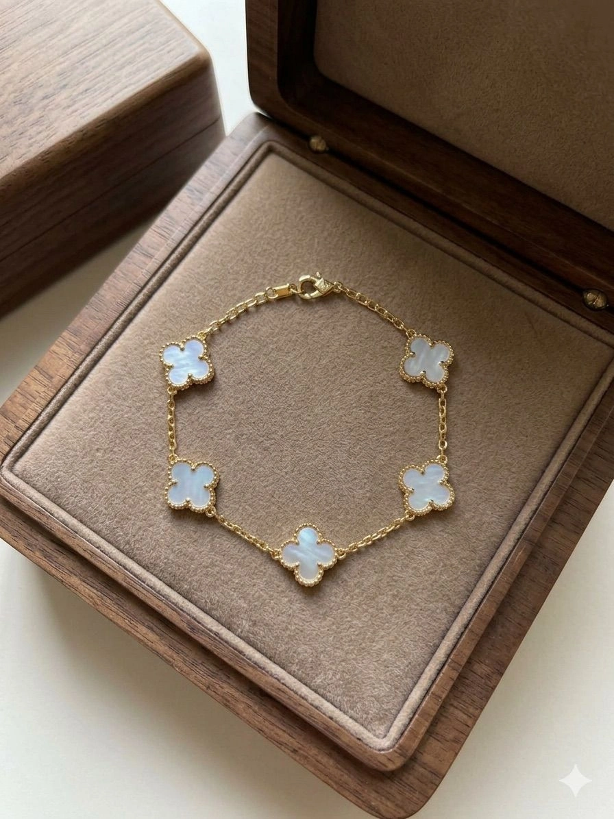 White Clover Bracelet 2