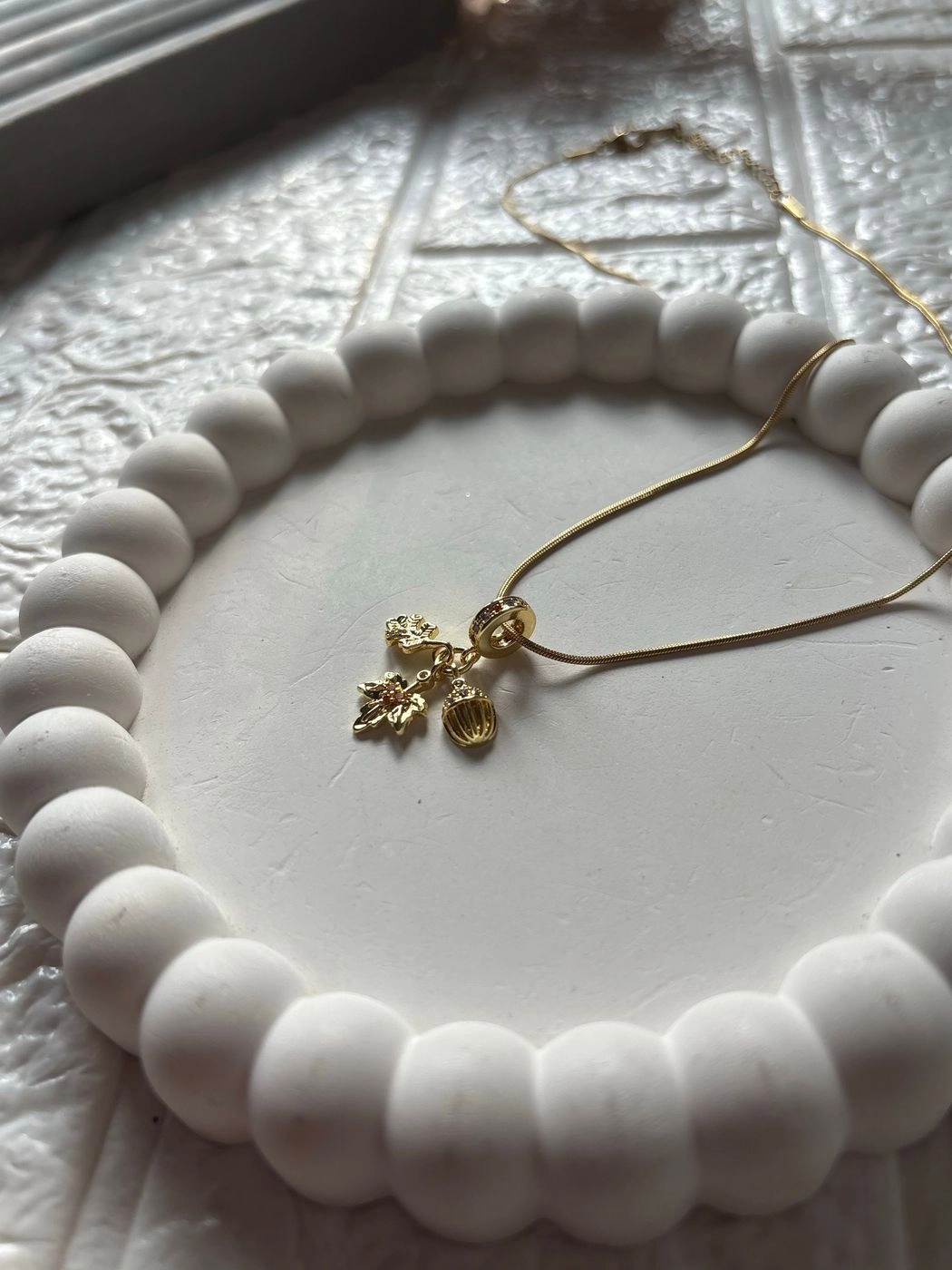 Leaf pendant Chain 3