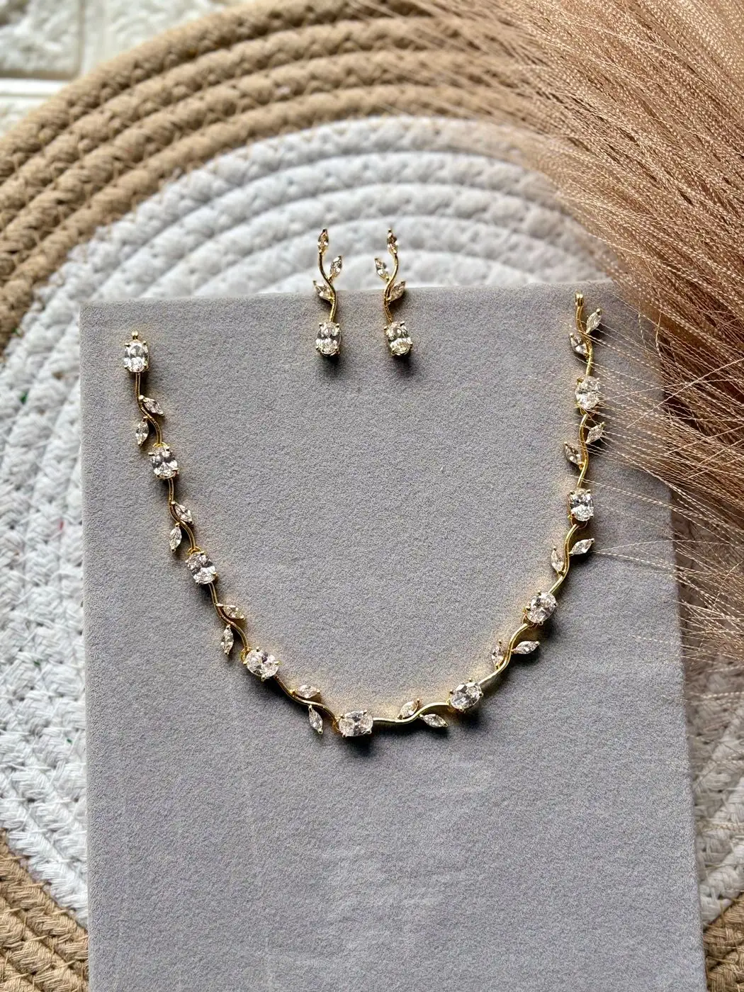 Tulip Neklace 4