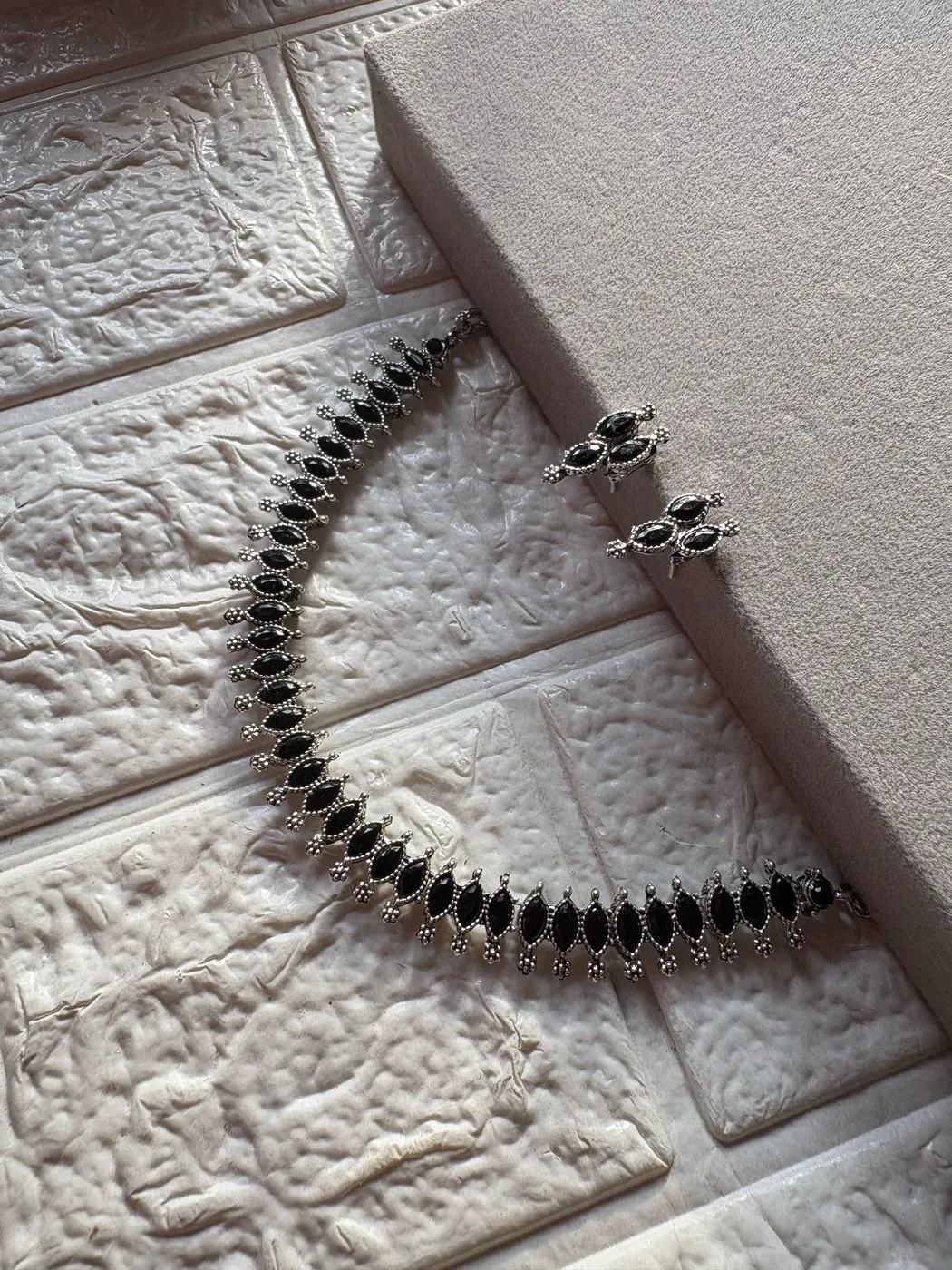 Oxidised Necklace Black 2