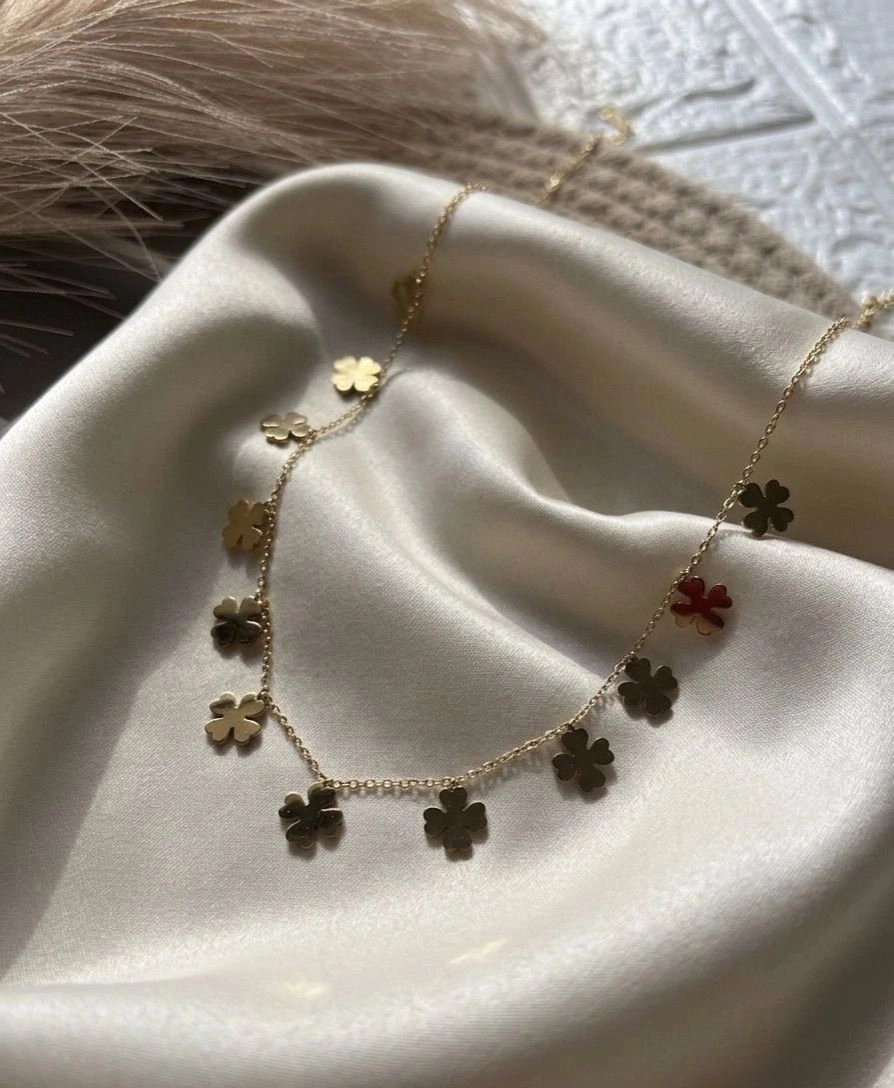 Clover charm Neklace 1