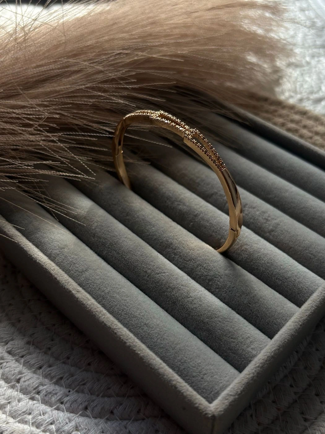 Premium Quality Openable Bracelet 2