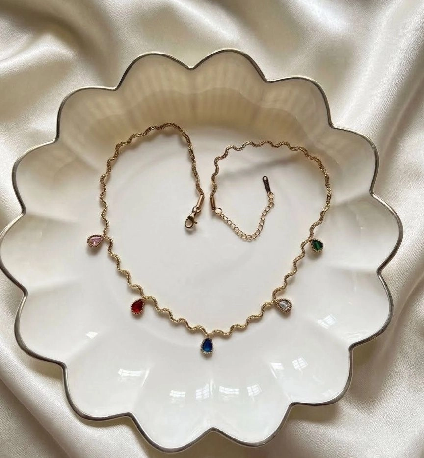 Anti tarnish wavy chain necklace 1