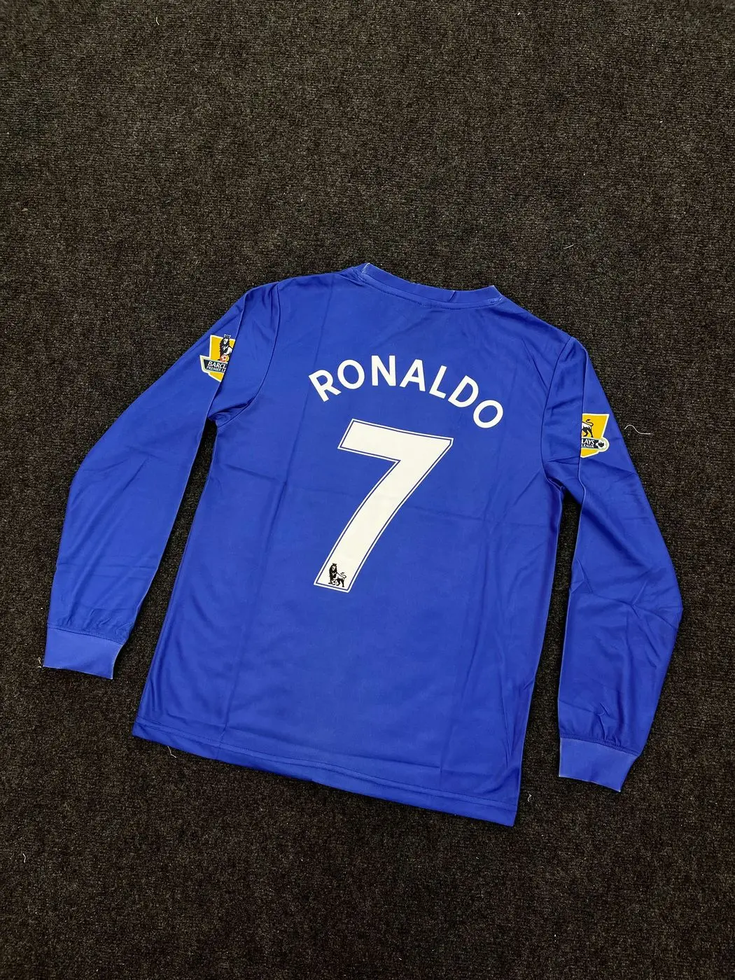 MANCHESTER UNITED RONALDO RETRO EMBROIDERY FULL SLEEVE 2
