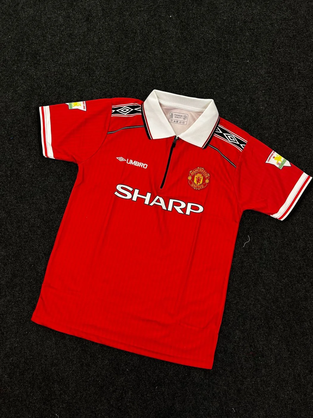MANCHESTER UNITED BECKHAM EMBROIDERY RETRO JERSEY 1