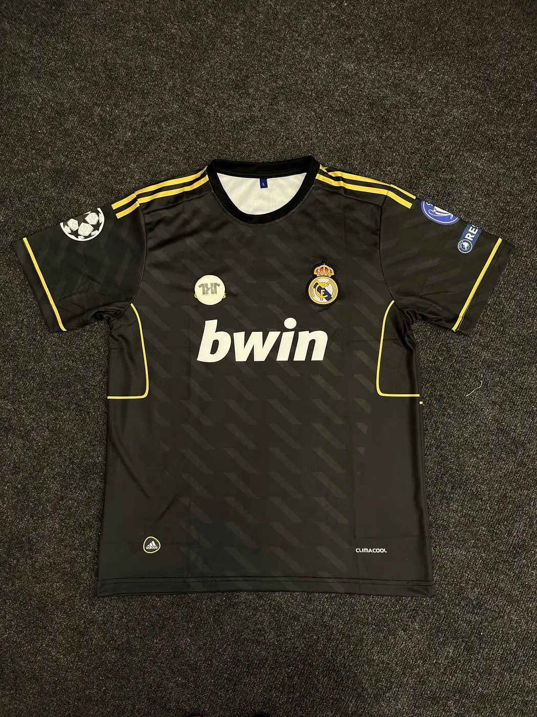 REAL MADRID RONALDO EMBROIDERY RETRO JERSEY 1