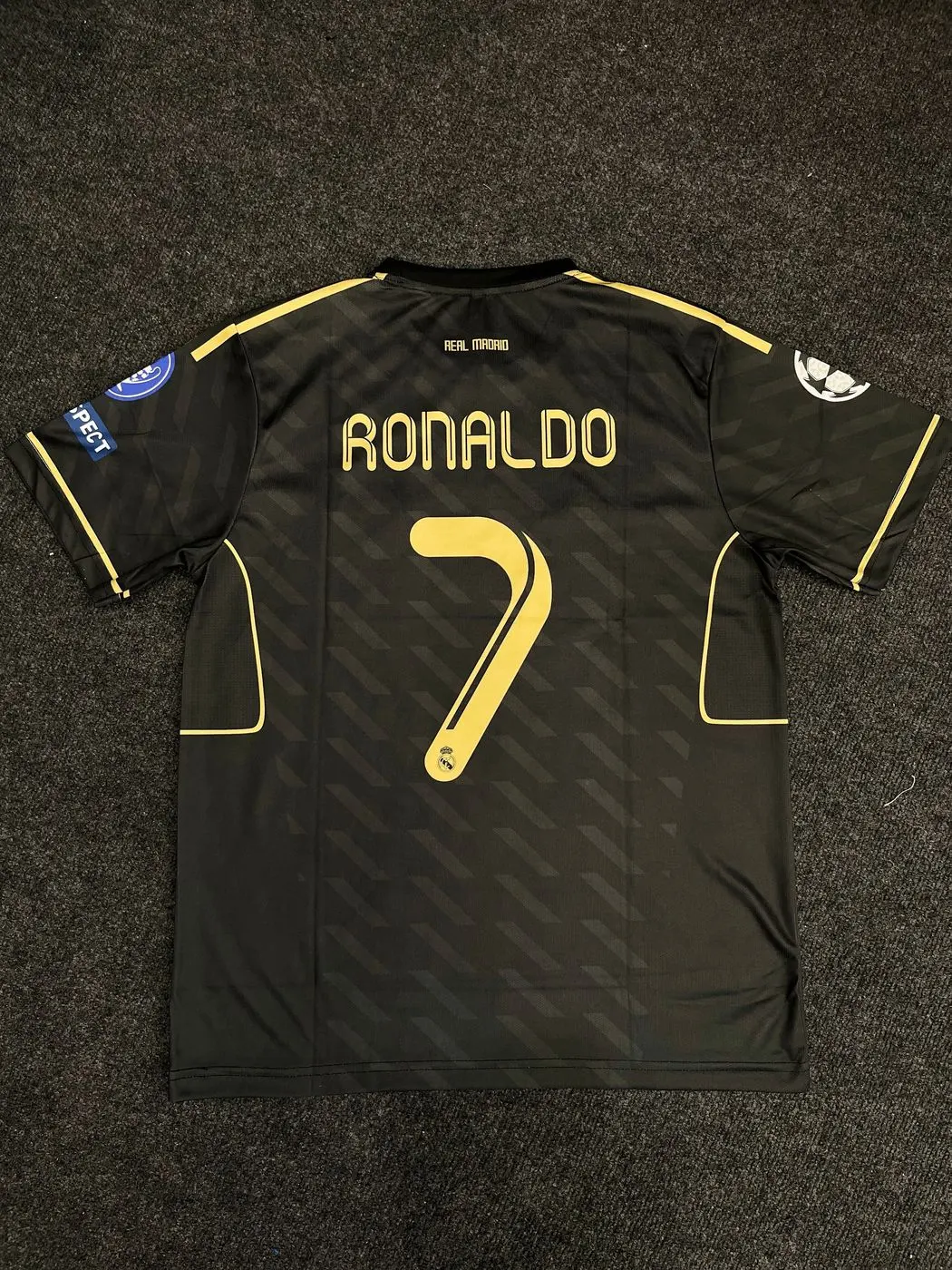 REAL MADRID RONALDO EMBROIDERY RETRO JERSEY 3