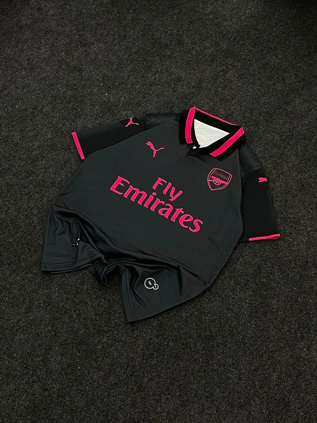 OZIL ARSENAL RETRO JERSEY 1