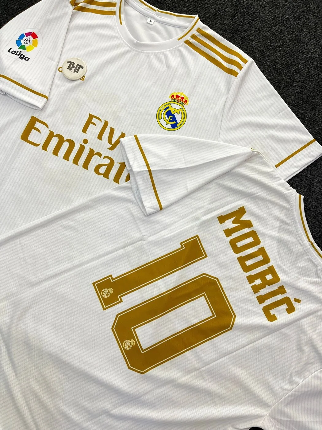 REAL MADRID MODRIC RETRO JERSEY 2