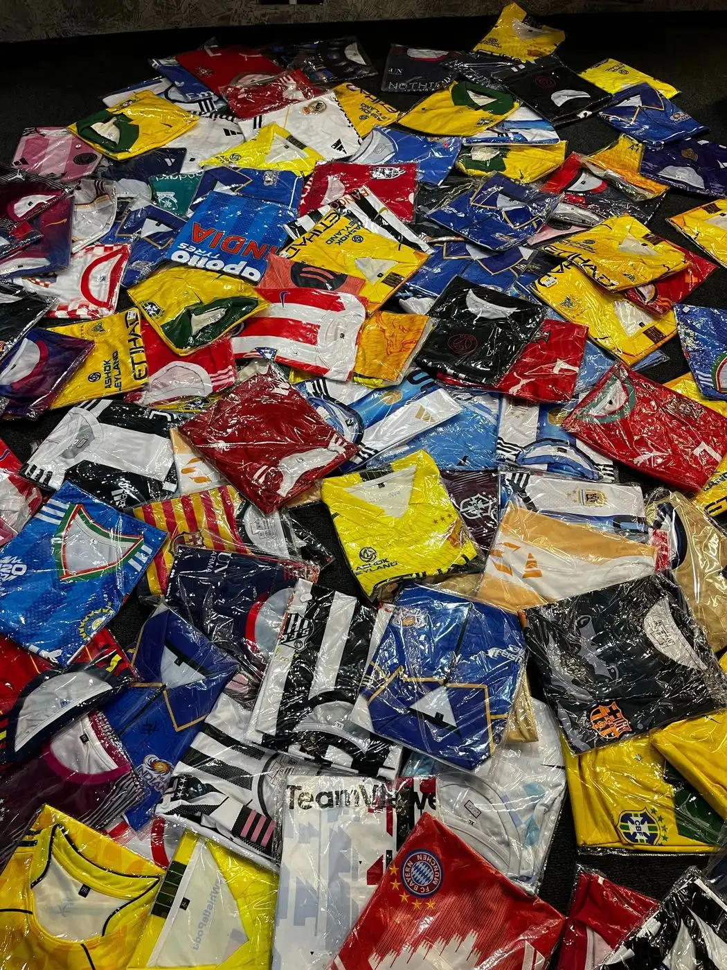BUY 5 JERSEY AT 999/- 1