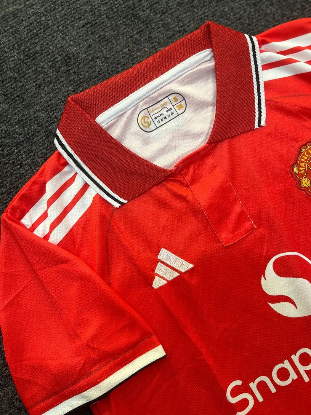 MANCHESTER UNITED 2026-27 HOME JERSEY CUNHA EMBROIDERY 3