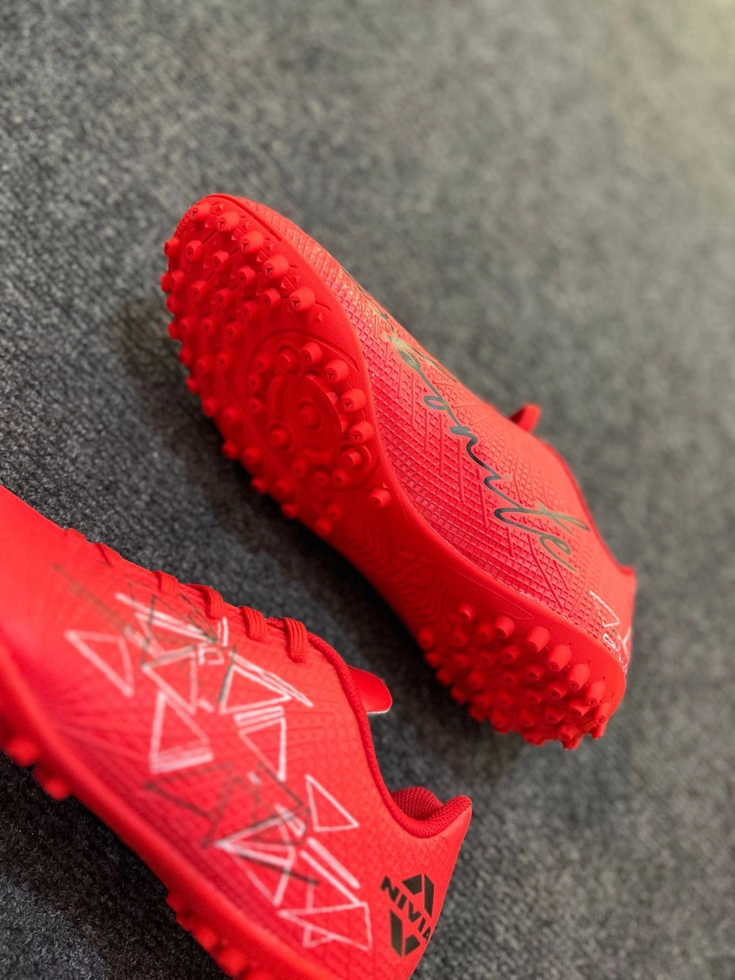 NIVIA CARBONITE CREST TURF BOOT 2
