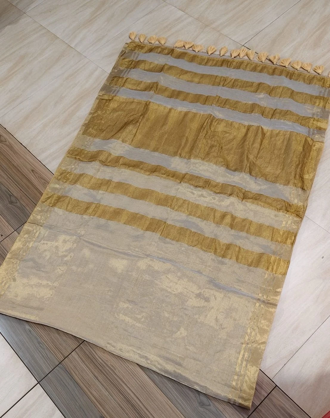 Linen Tissue Saree 3