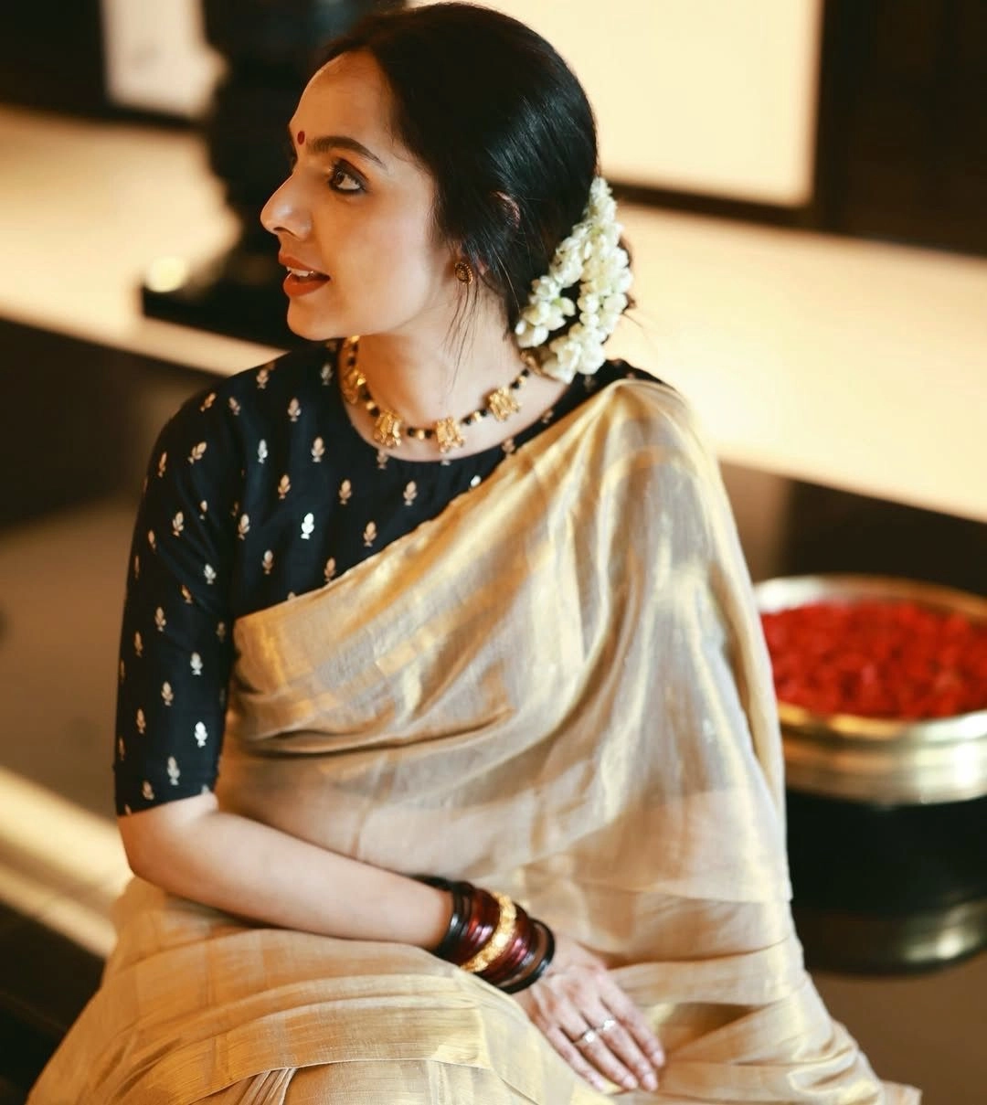 Linen Tissue Saree 4