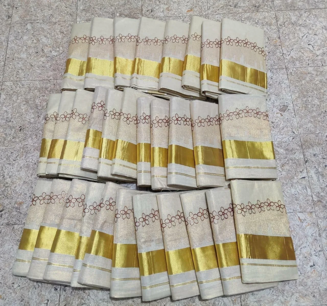 Kerala Tissue embroidered Saree 8