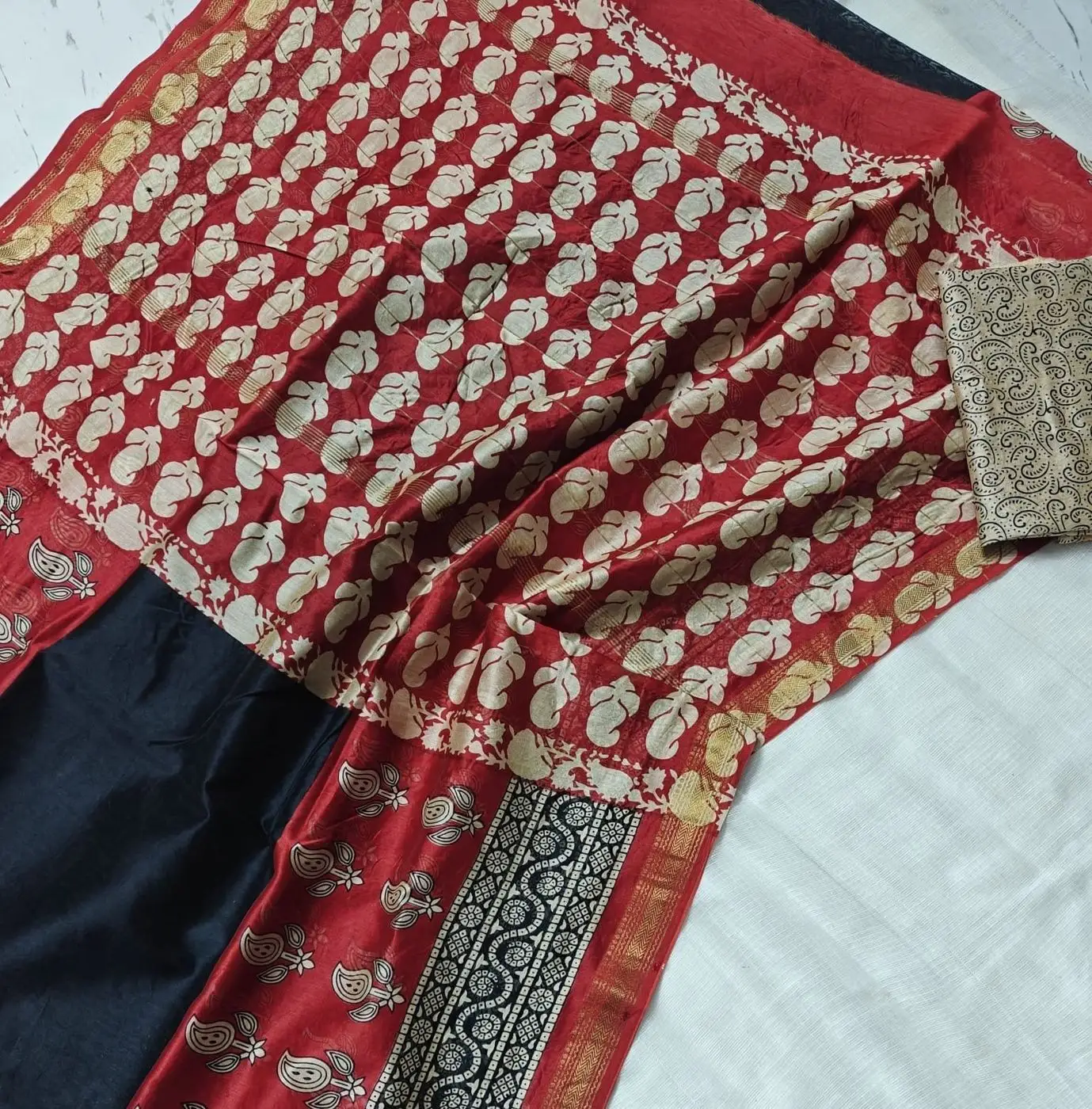 Maheshwari Silk Sarees 12