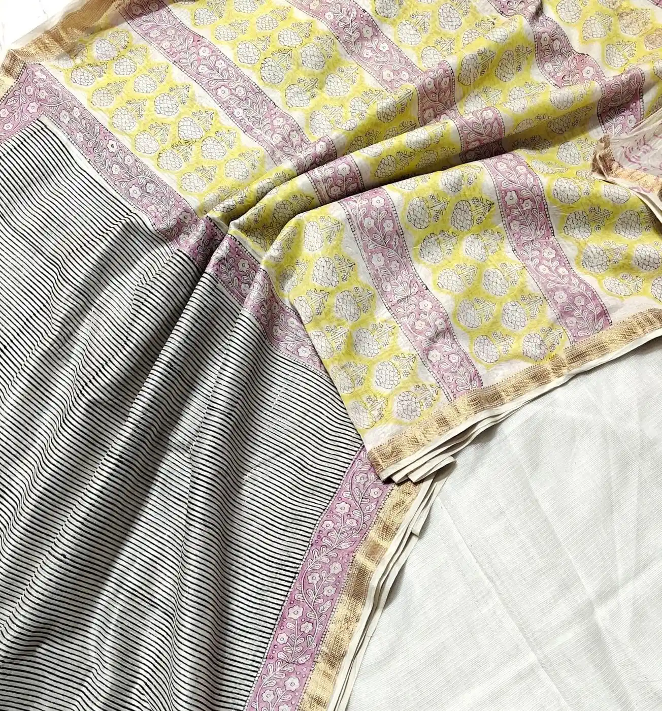 Maheshwari Silk Sarees 25