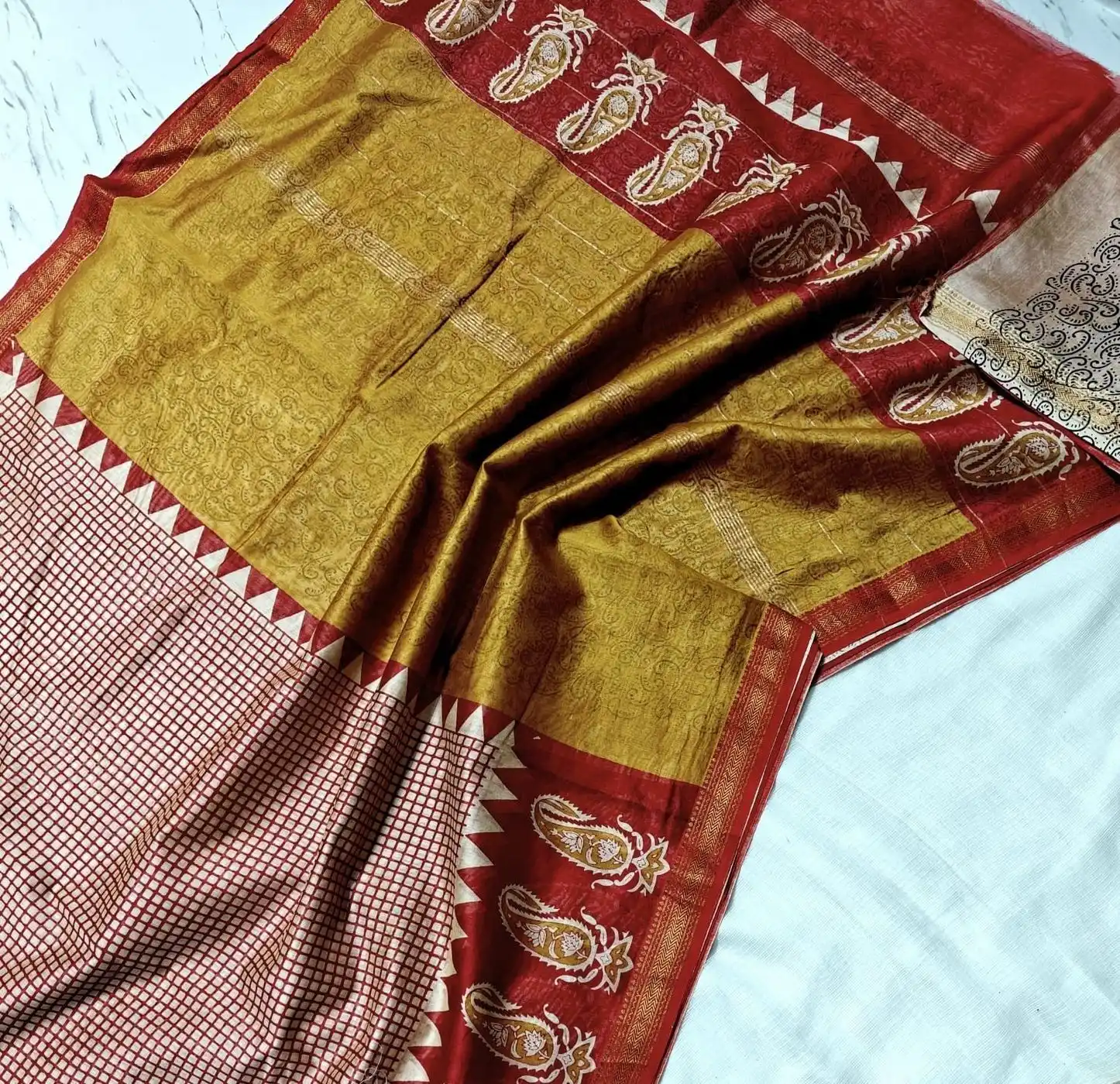 Maheshwari Silk Sarees 32
