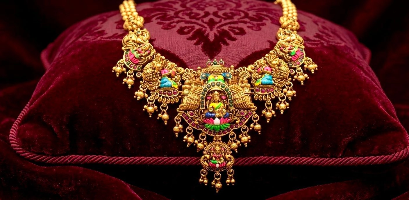 Mayoora Lakshmi long haram 2
