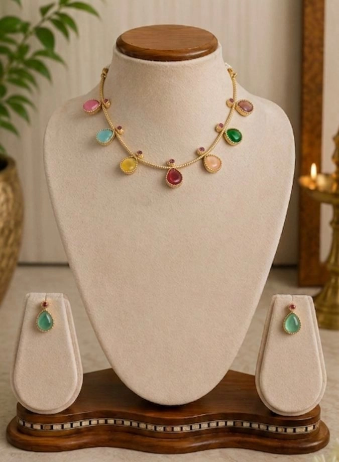 Rain drops multi stones short neck piece