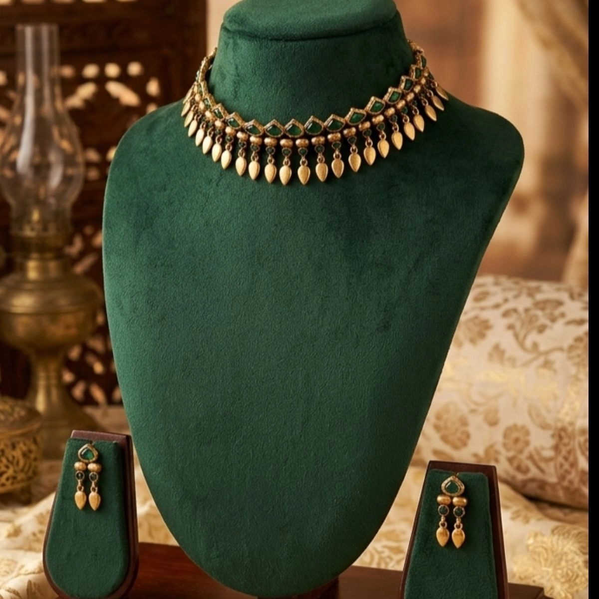 Emerald Kemp Elakkathali