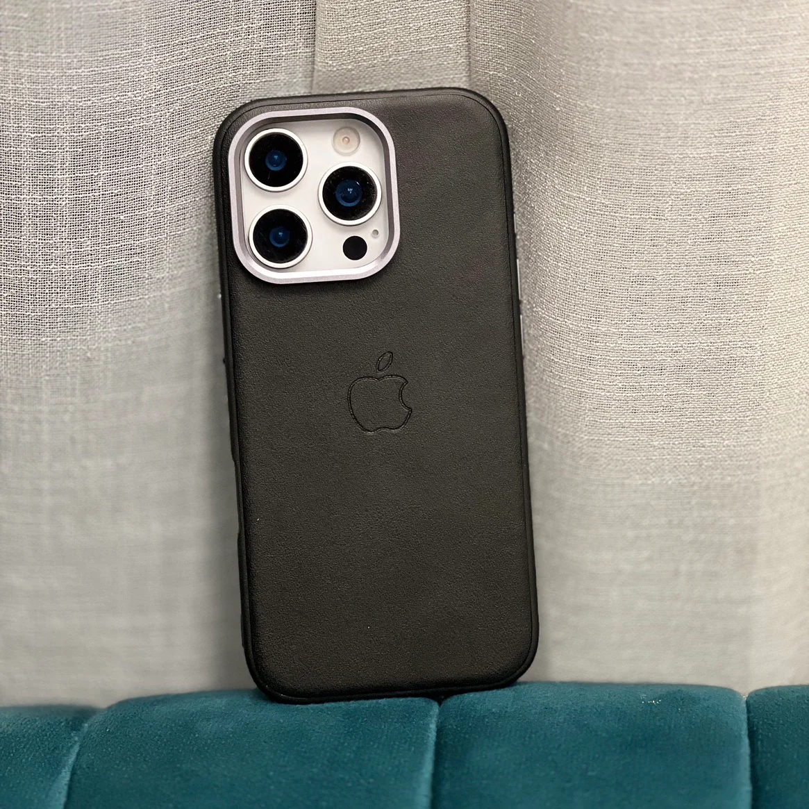 E44 Premium Leather Case